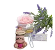 Kép 3/3 - Illatos szappanrózsa fém tricikliben lila illatmanóval (választható rózsa és táblácska)