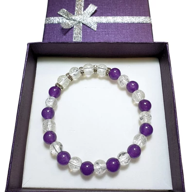 Ametiszt és roppnatott hegyikristály váltakozó karkötő strassz rondellával (8mm)